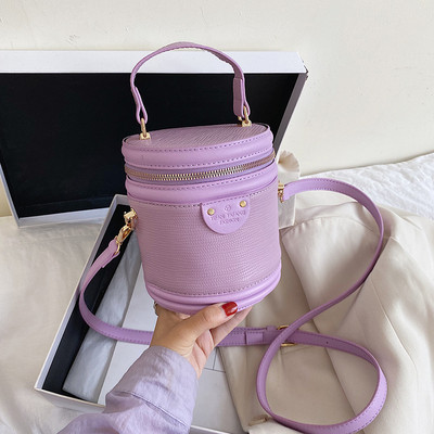 Maza sieviešu soma no eko ādas ar gariem un īsiem rokturiem