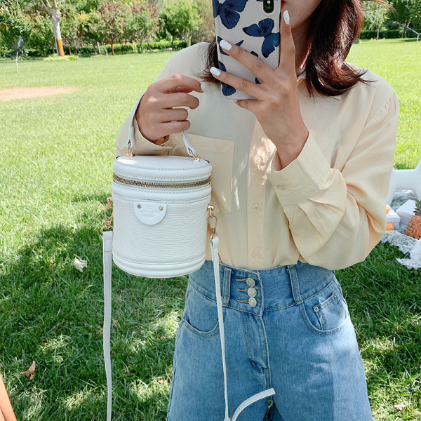 Maza sieviešu soma no eko ādas ar gariem un īsiem rokturiem