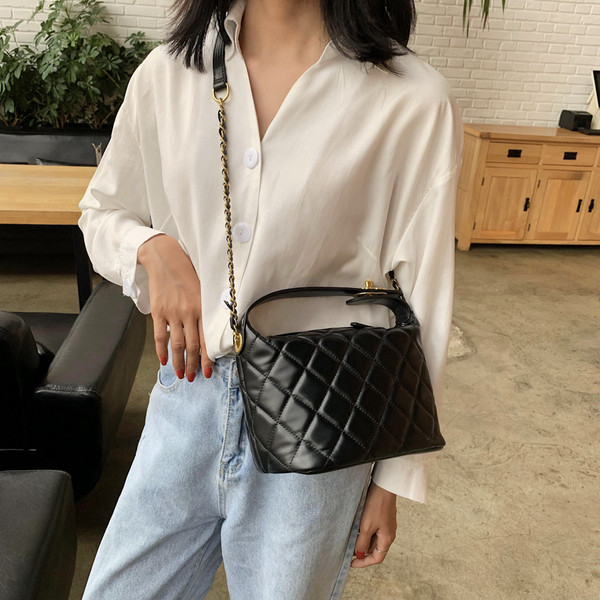 Stilīgs sieviešu somas vienkāršs modelis ar rokturi