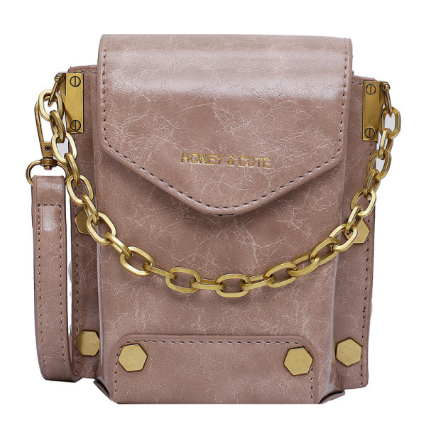 Mūsdienīga sieviešu soma no eko ādas ar uzrakstiem