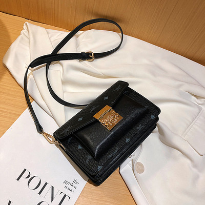 Sieviešu maza mākslīgās ādas soma ar metāla elementu un garu rokturi