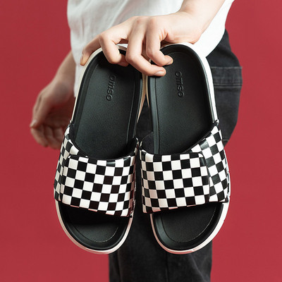 Lameda tallaga ruudulised meeste sussid