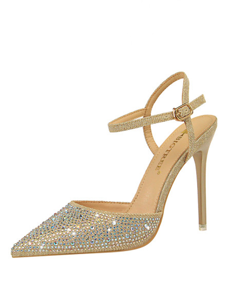 Stilīgas sieviešu sandales ar akmeņu elementu un augstiem papēžiem