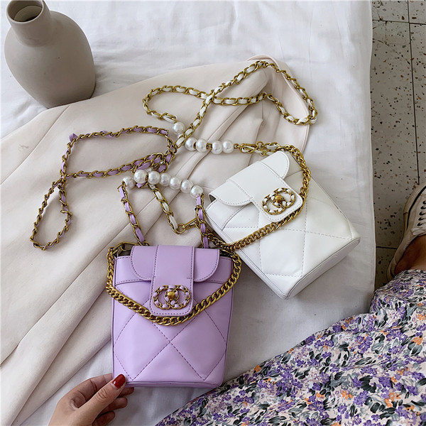 Stilīga sieviešu soma no eko ādas un sprādzes