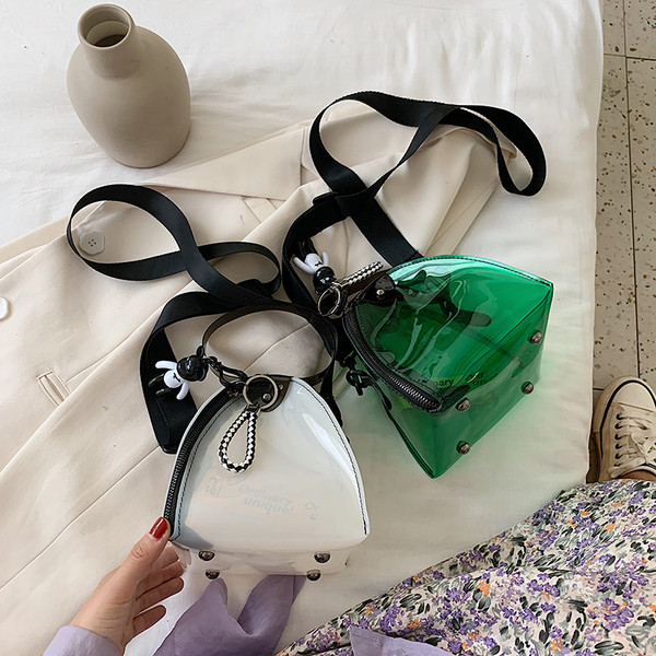 Stilīga sieviešu lakādas mini soma