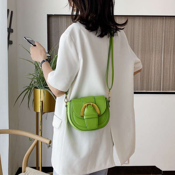 Pašreizējā sieviešu soma ar mākslīgās ādas sprādzi