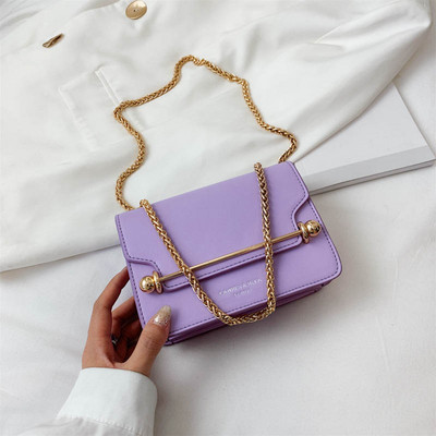 Sieviešu moderna eko-ādas soma ar metāla rokturi