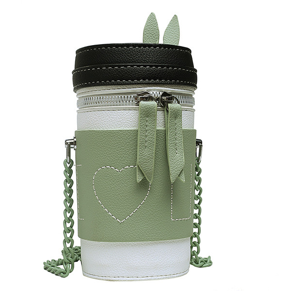 Moderna sieviešu soma ar garu rokturi un 3D elementu