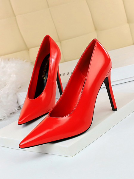 Öko bőrből készült női cipők új modellje