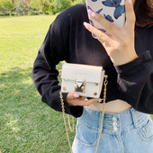 Mini sieviešu soma ar garu rokturi un metāla elementiem