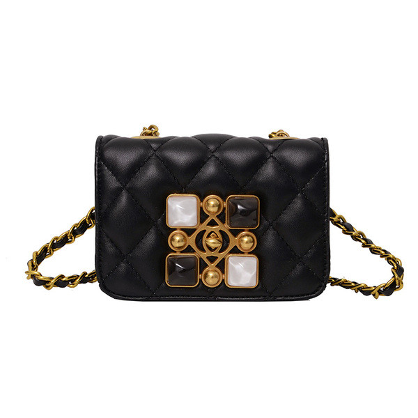 Melna rokassomiņa ar akmeņiem un garu rokturi