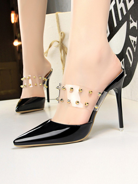 Naiste stiilsed kõrgete kontsade ja metallist neetidega sussid