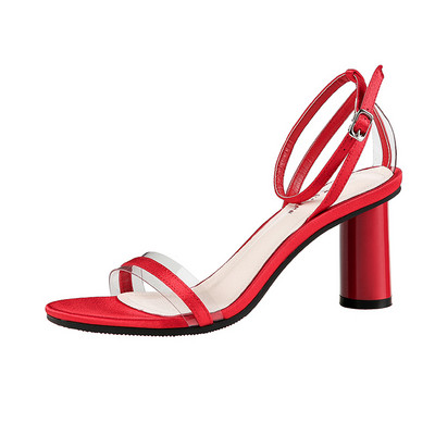 Női szandál szögletes sarokkal és szilikon pántokkal