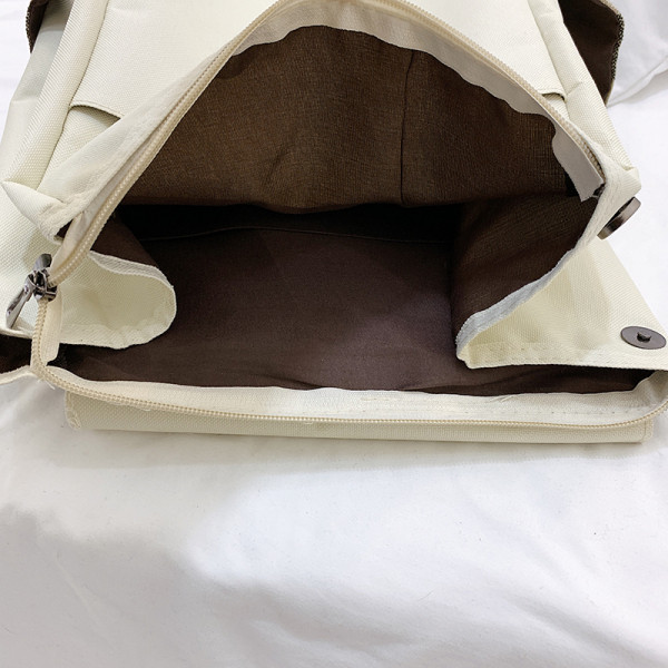 Igapäevane naiste ruuduline lukuga seljakott