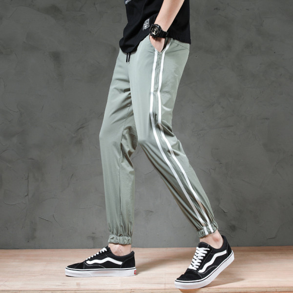 Kandi ja paeltega sportlikud ja vabaaja meeste püksid