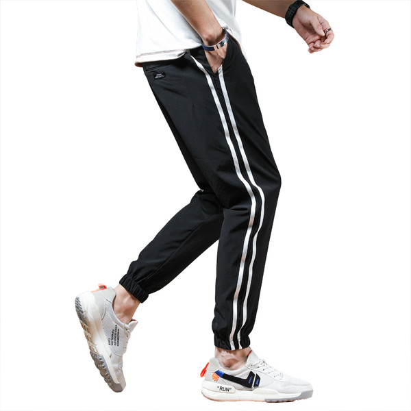 Kandi ja paeltega sportlikud ja vabaaja meeste püksid