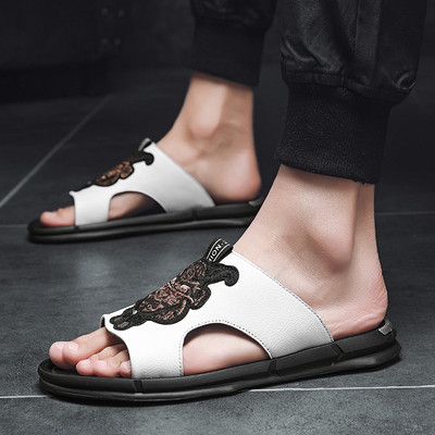 Papuci casual barbatesti din piele ecologica cu broderie