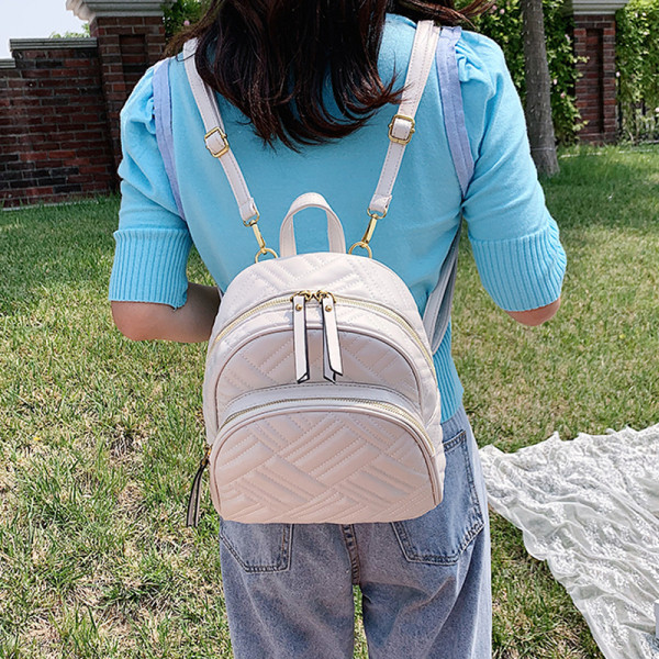 Stilīga sieviešu mugursoma no eko ādas vienkārša modeļa