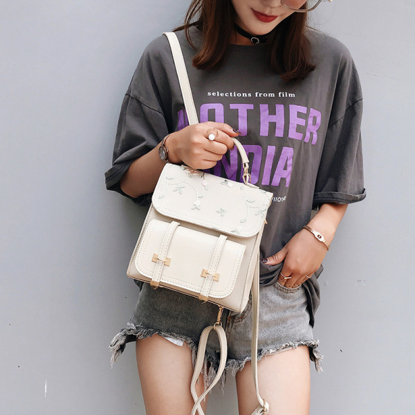 Sieviešu moderna eko-ādas mugursoma ar ziedu rakstu