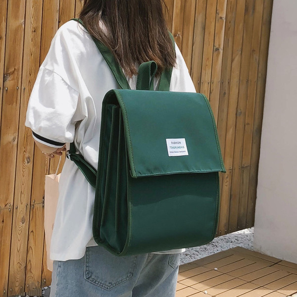 Igapäevane naiste seljakoti lai mudel