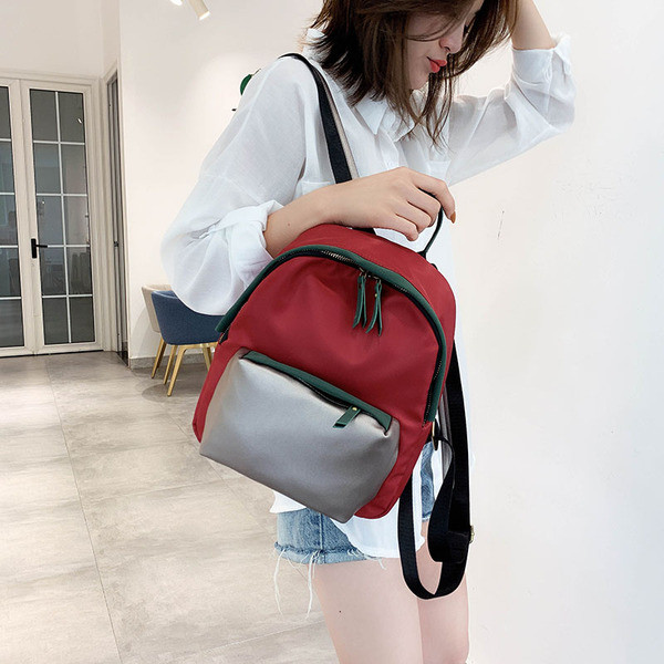 Sieviešu ikdienas mugursomas vienkāršs modelis ar kabatu