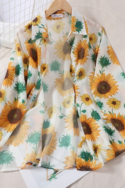 Moodne päevalilledega värvilise mustriga naiste särk