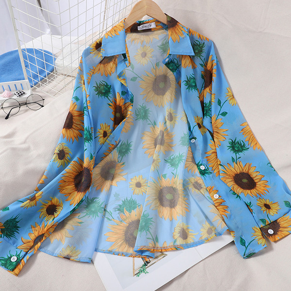 Moodne päevalilledega värvilise mustriga naiste särk