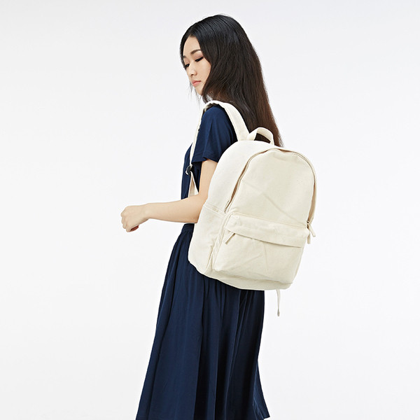 Rucsac modern de dama cu un buzunar model curat