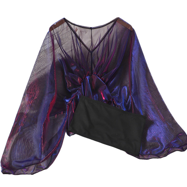 Caurspīdīgs sieviešu krekla piegriezuma modelis ar hologrāfisku efektu un krūtīm