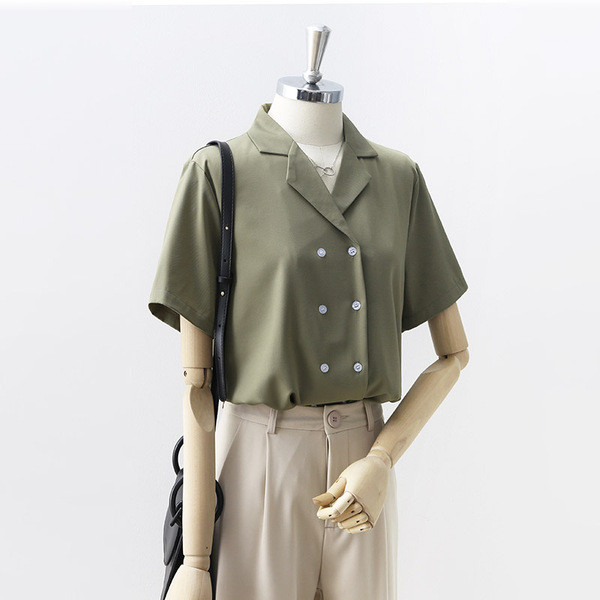 Vasaras sieviešu krekls ar īsām piedurknēm un dubultu aizdari