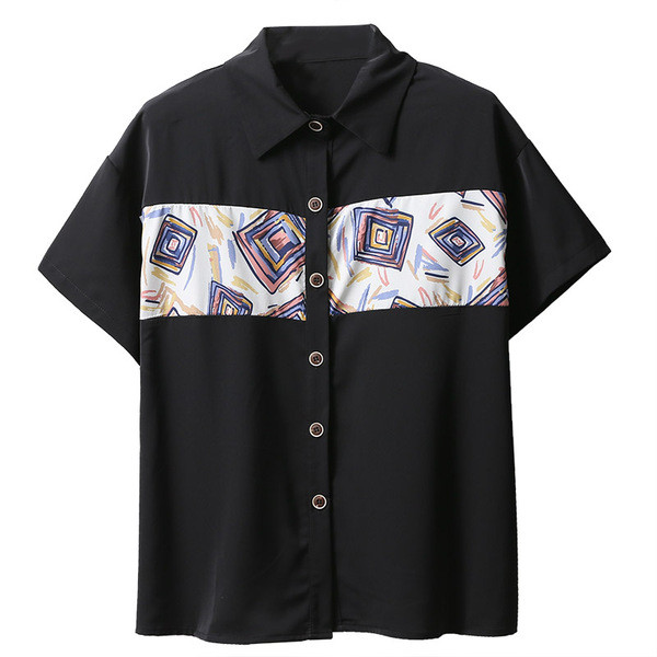 Mūsdienīgs sieviešu krekls ar īsām piedurknēm un krāsainu apdruku