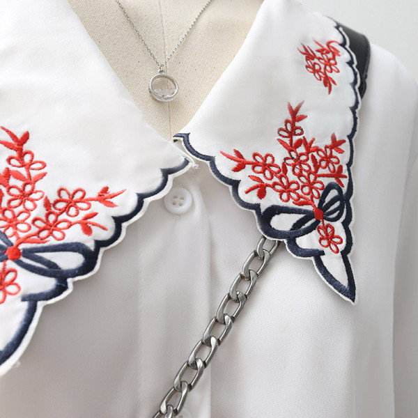 Stiilne naiste särk 3/4 varrukatega ja tikandiga krael