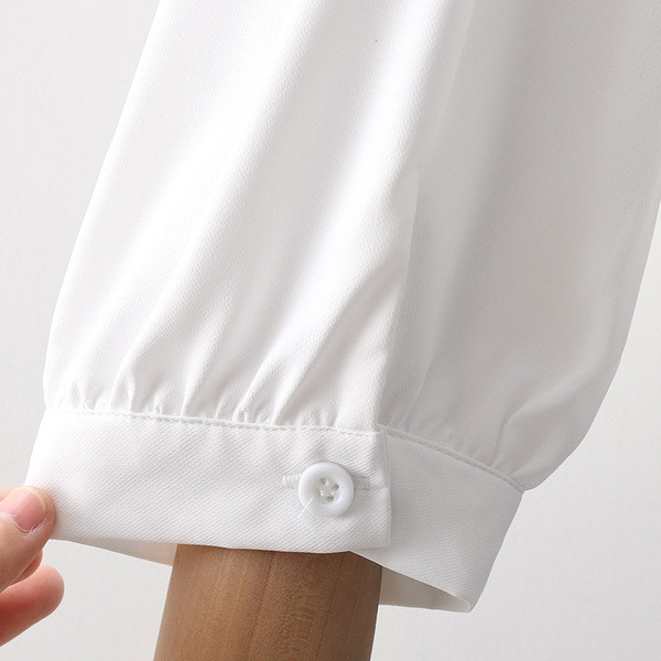 Stiilne naiste särk 3/4 varrukatega ja tikandiga krael