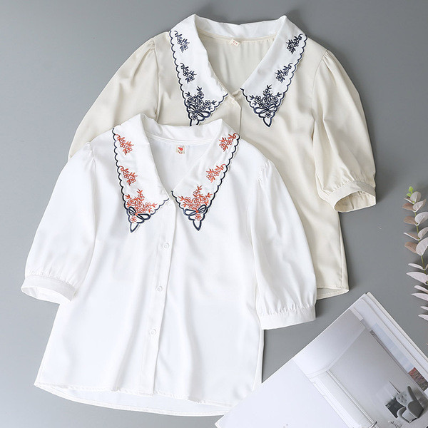 Stiilne naiste särk 3/4 varrukatega ja tikandiga krael