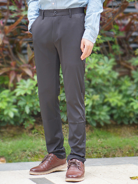 Elastīgas vīriešu bikses ar kabatām