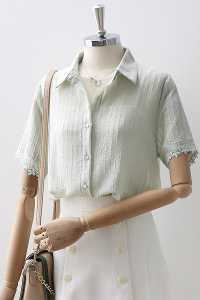 Ležerna ženska košulja kratkih rukava, klasične kragne i gumba