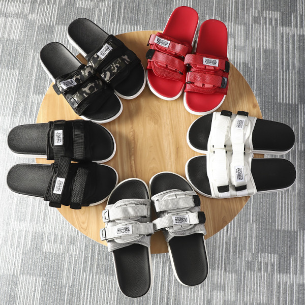 Ikdienas vīriešu čības ar plakanām zolēm un velcro