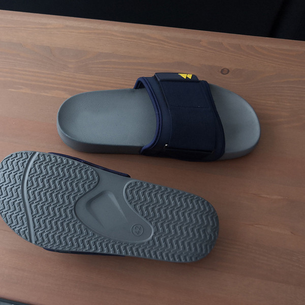 Papuci textile pentru bărbați cu talpă plate și petice