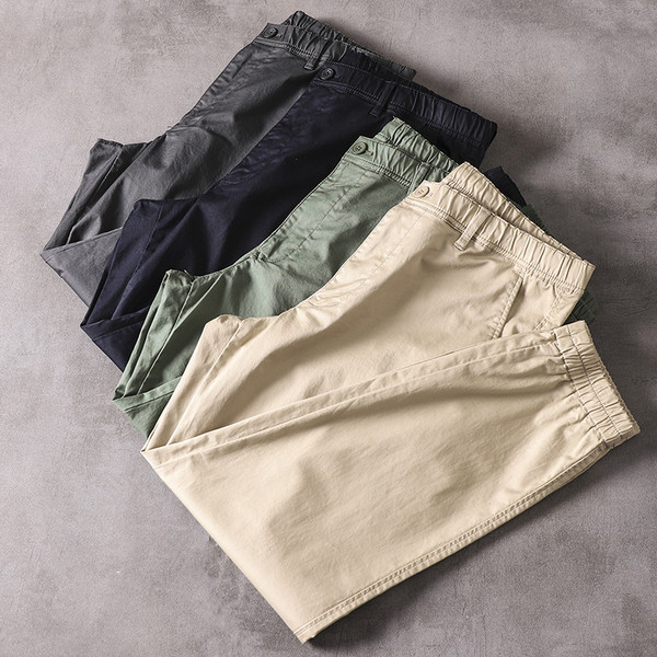 Moodsad meeste püksid pahkluu ja taskutega