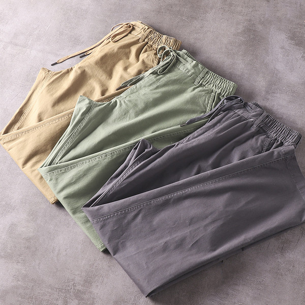 Pantaloni barbatesti cu talie elastica si buzunare laterale