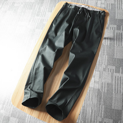 Praegused meeste püksid ja vöökoha lipsud