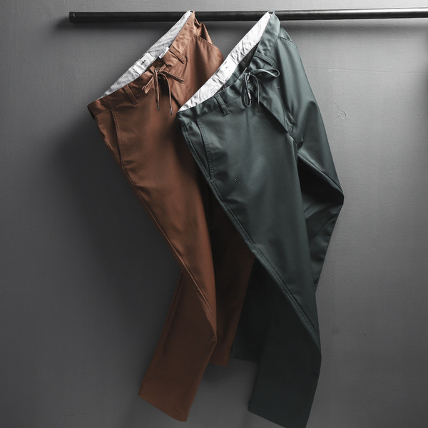 Praegused meeste püksid ja vöökoha lipsud