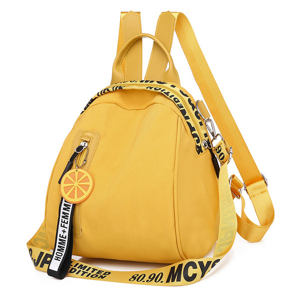 Női korszerű hátizsák cipzárral és feliratokkal