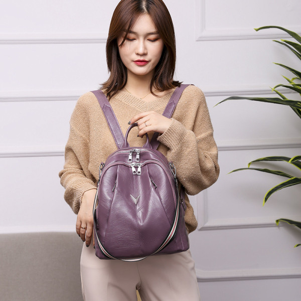 Rucsac de dama modern din piele ecologica cu element metalic