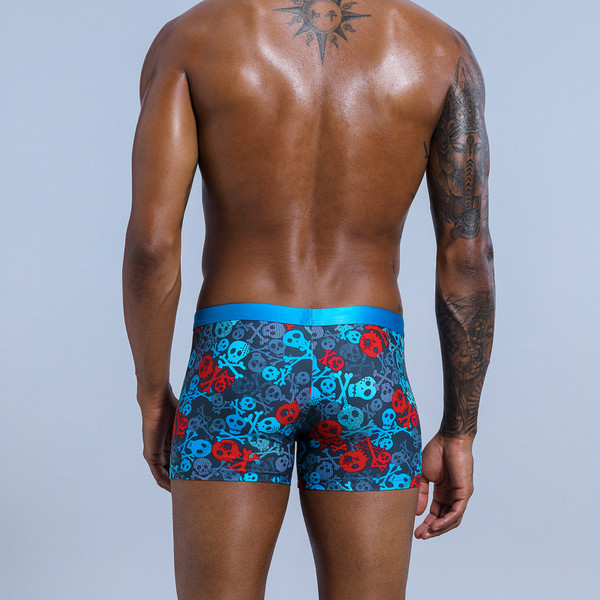 Värvilise trükiga meeste bokserid