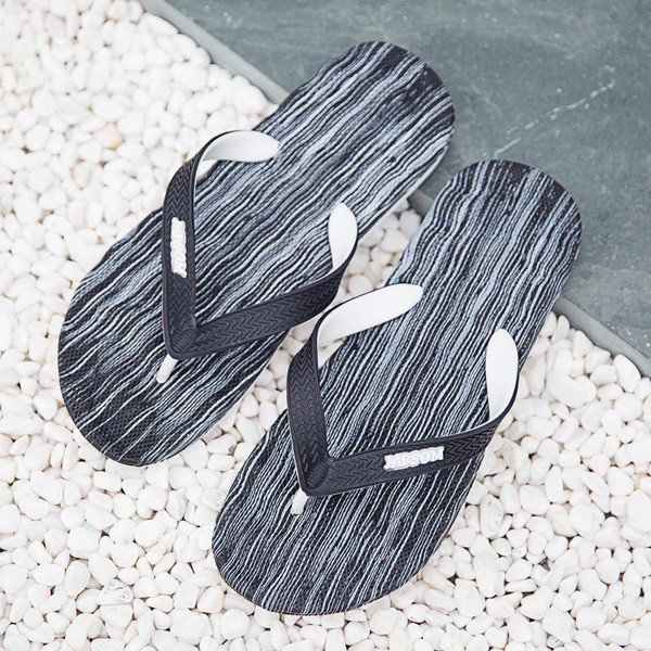 Papuci antiderapanti pentru barbati cu talpa moale