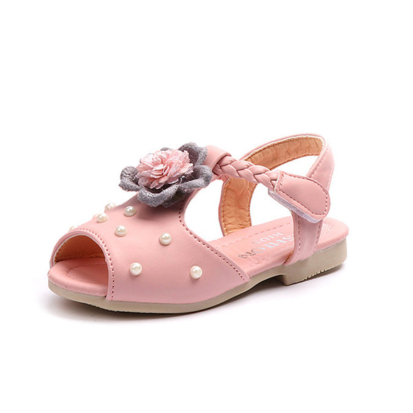 Moodsad pärlite ja 3D elementidega laste sandaalid