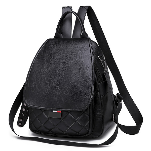 Eko bőrből készült korszerű női hátizsák fém elemmel