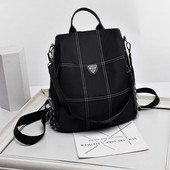 Rucsac modern pentru femei cu ochiuri