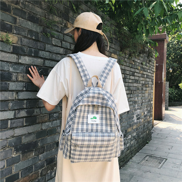 Igapäevane naiste ruuduline lukuga seljakott